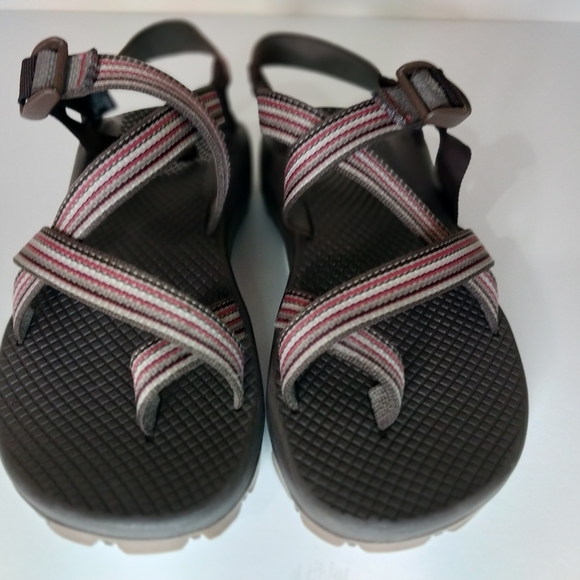 CHACO Like New Vibrant Women's Size 8W Brown and Gray Sandals - Picture 2 of 10